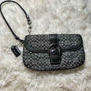 COACH SoHo Signature Buckle Wristlet